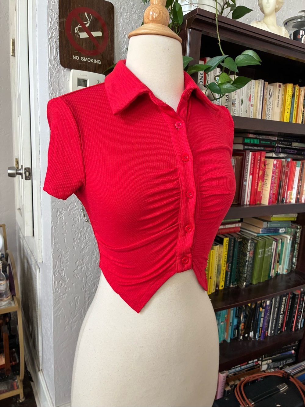 SHEIN Red Ruched Button-Front Crop Shirt with Collar